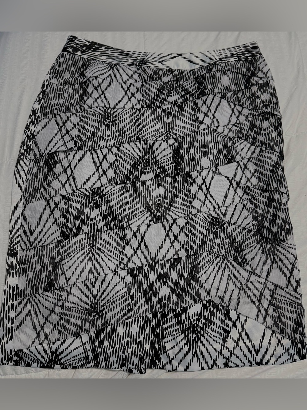 Worthington Black & White Geometric Tiered A-Line Skirt 12